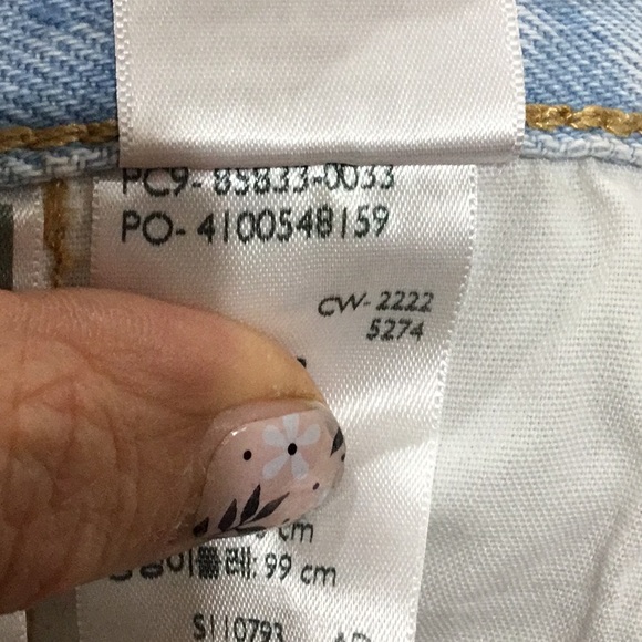 Levi's® Premium 501® MID THIGH WOMEN'S SHORTS Long Jean Denim Raw Hem - Picture 5 of 6